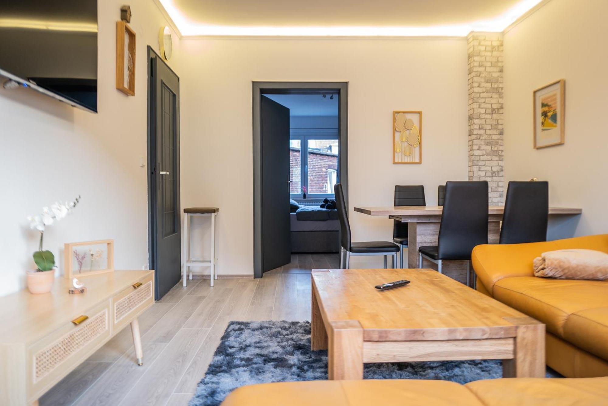 #412 Komfortable, Stilvolle Wohnung Fuer 6 Personen มึลไฮม์ อันแดร์ รัวร์ ภายนอก รูปภาพ