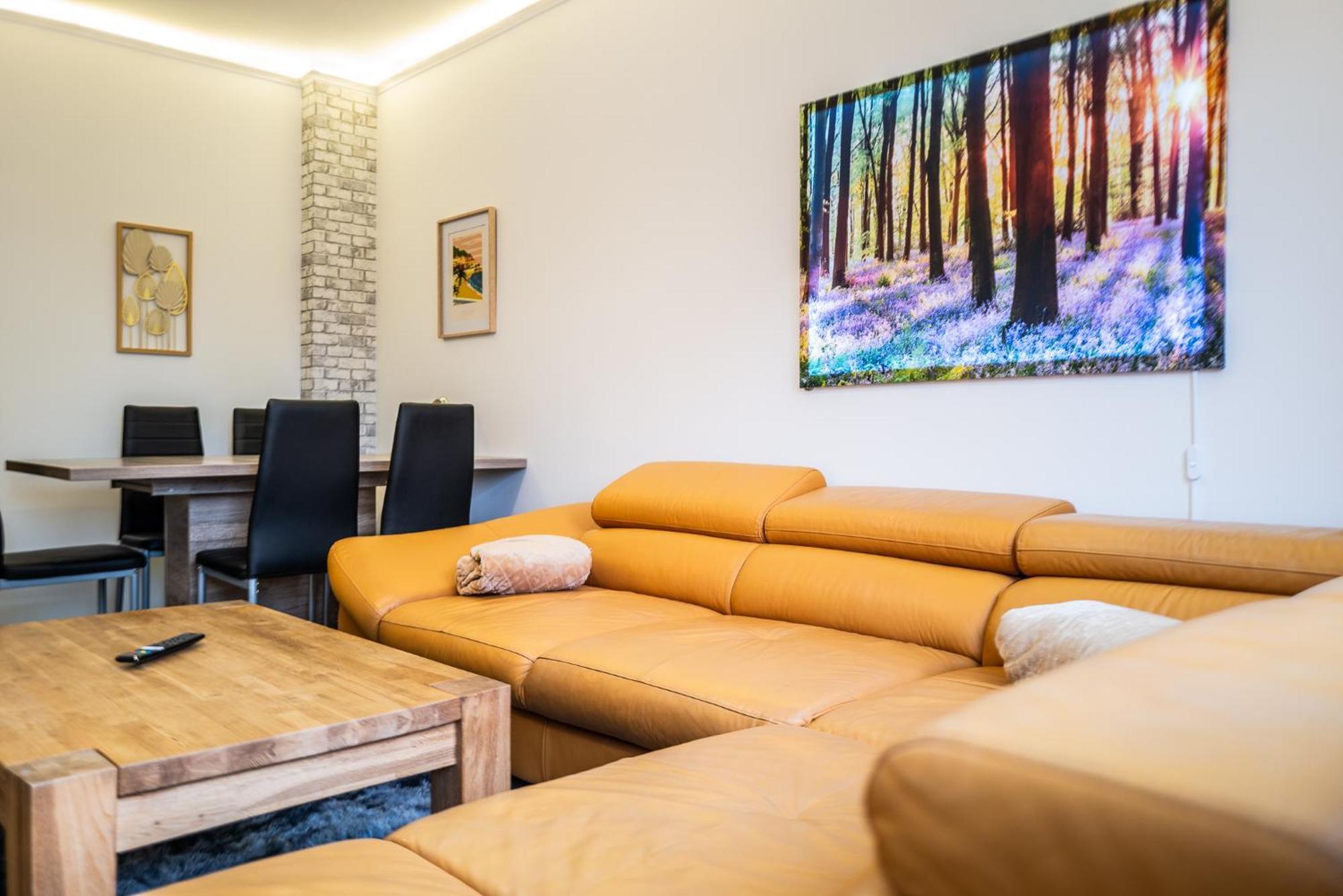 #412 Komfortable, Stilvolle Wohnung Fuer 6 Personen มึลไฮม์ อันแดร์ รัวร์ ภายนอก รูปภาพ